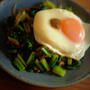 子供もぱくぱく♪小松菜の目玉ソースのっけ~Japanese Spinach~
