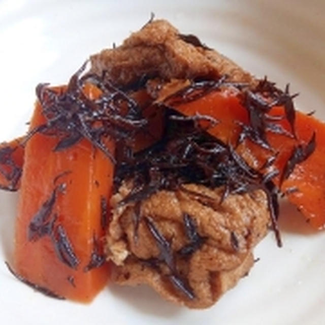 厚揚げと人参のひじきの煮物