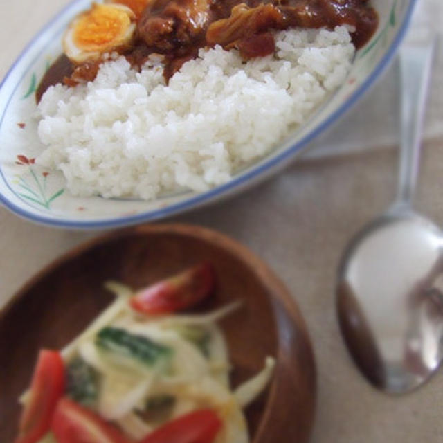 玉ねぎとトマトのチキンカレー