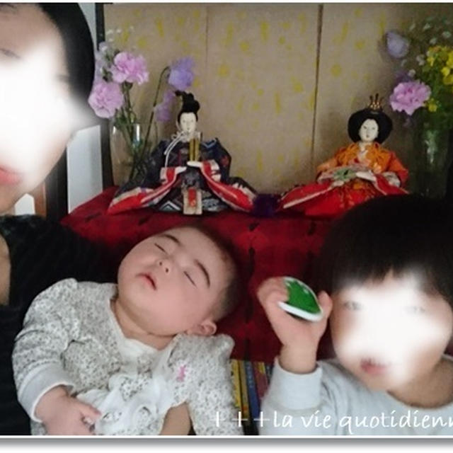 【初節句＆誕生日】雛人形の前で家族写真の予定が…最悪な事態に(ﾟｰÅ)