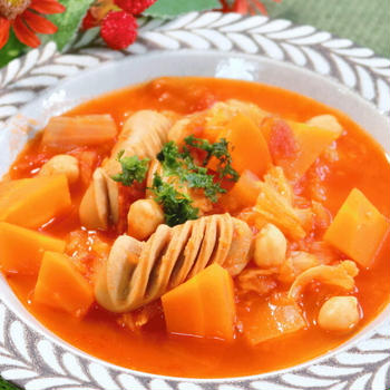 【ゴロゴロ野菜のトマト＆生姜スープ】栄養満点スープレシピ！生姜の香りが野菜の美味しさを引き立てます【183kcal】