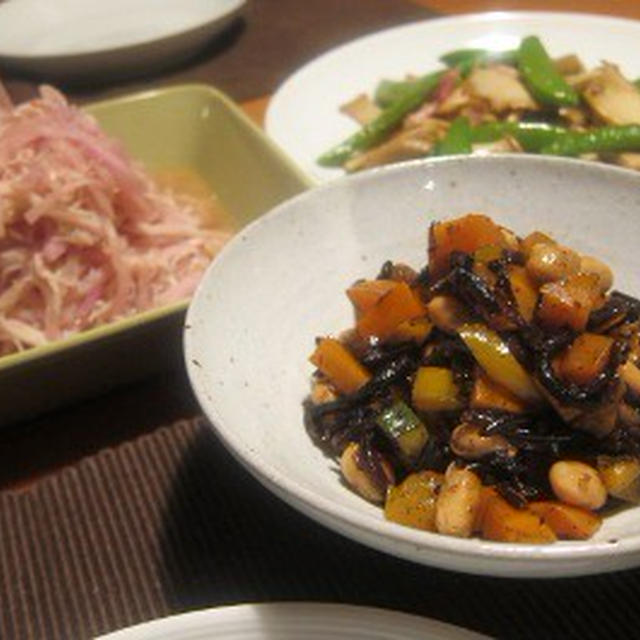 金沢茹での毛蟹で作った大根サラダとお惣菜