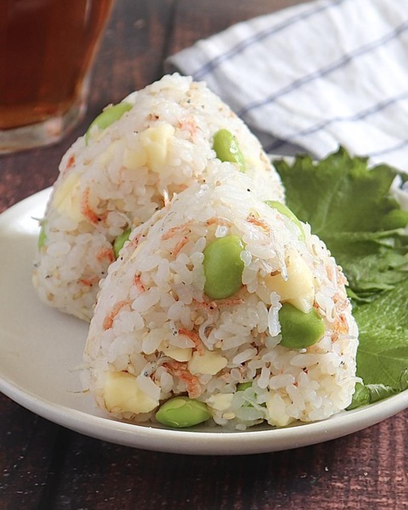 たった２工程！部活の捕食にもおススメ！【じゃこの桜エビと枝豆とベビーチーズの混ぜご飯】自分のコンプレックス