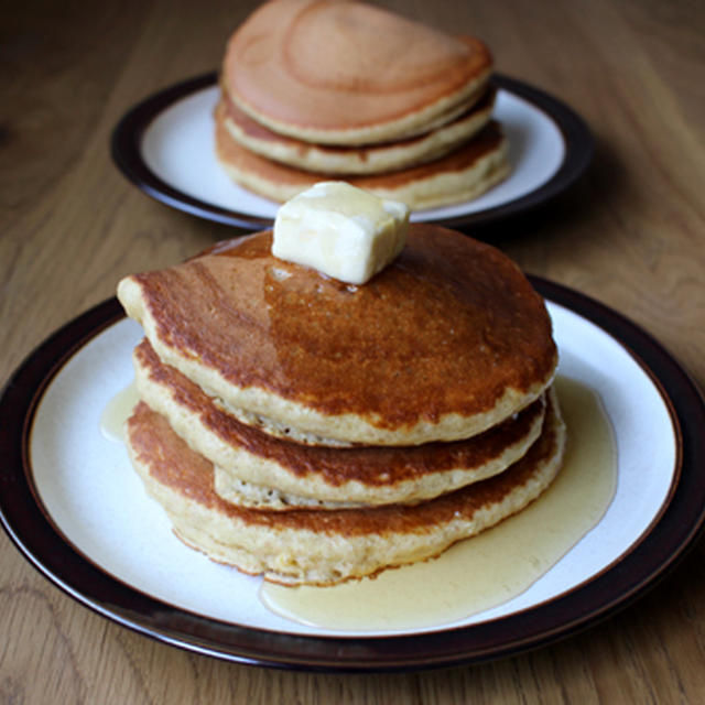 全粒粉入りのホットケーキ