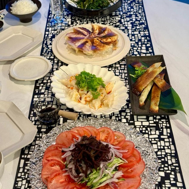 羽付き餃子と海老水餃子の夜ごはん