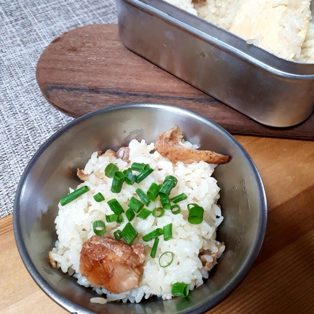 メスティンで焼き鳥缶の炊き込みご飯