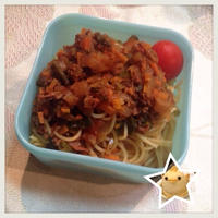 早茹でパスタと冷凍してあったパスタソースで簡単ランチ
