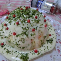 隠し味にからし☆　チーズソースがけ♪　ケーキ風ポテトサラダ