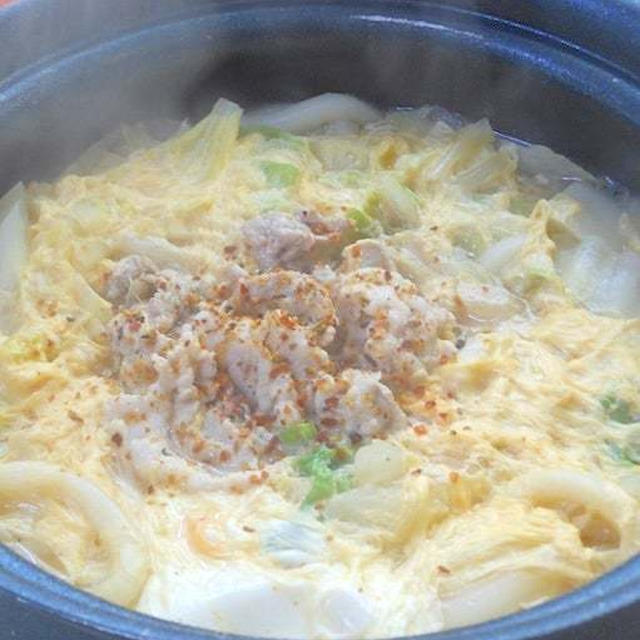 煮込みであったまろう〜豚しゃぶと白菜の煮込み卵とじうどん。