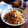 ごまの風味とピリ辛が食欲をそそる★減塩でも野菜と香ばしく焼いた鶏肉の旨みを含んだシャキシャキもやしがたまらずヤミツキ！！モリモリ食べれちゃう♪「香ばし鶏胸肉と彩り野菜のピリ辛！スパイシーガーリック炒めもやし」【レシピ1957】【スパイス大使】
