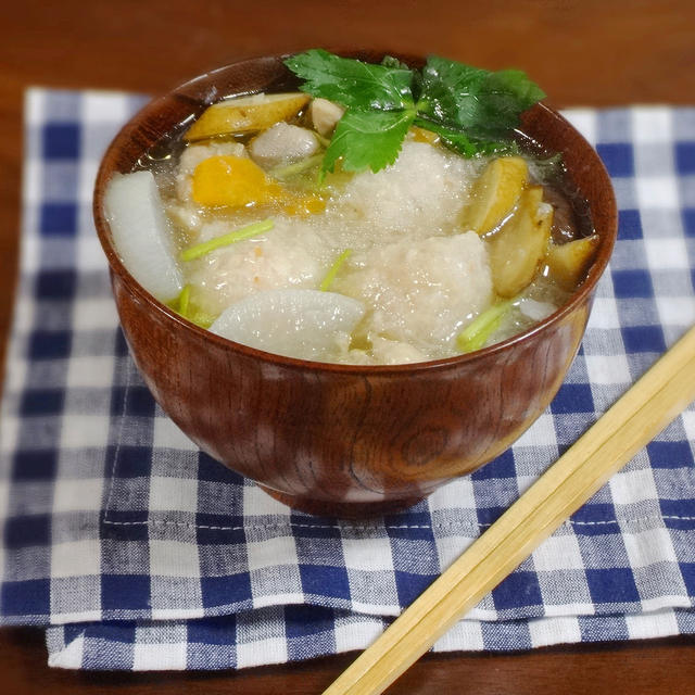 もっちり！海老とれんこん団子のあったか根野菜汁