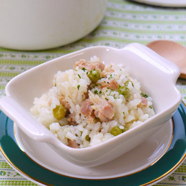 鶏肉とグリンピースの炊き込みごはん