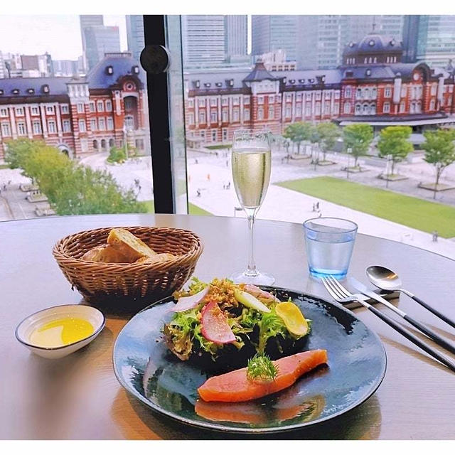 絶景ランチ「メゾン バルサック」東京駅舎を眺めながら♪（丸の内・新丸ビル5F）