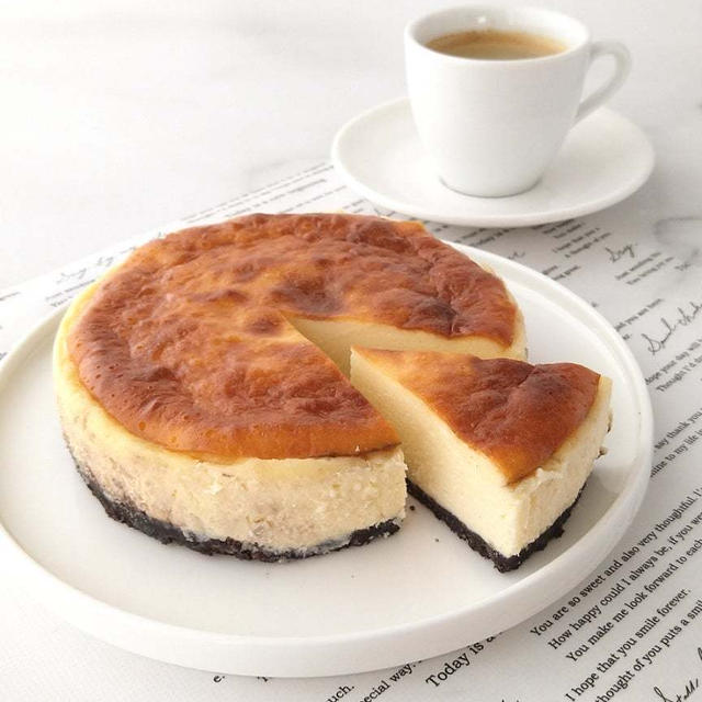 12cmの蒸し焼きチーズケーキ〈ボトム作りの溶かしバターやチーズを室温に戻すのもおまかせ〉