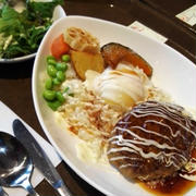 ◆平塚・花菜ガーデン（３）【併設レストラン「キッチンHana」でランチ ＆ショップ「デア・チャペック」】のご紹介です♪