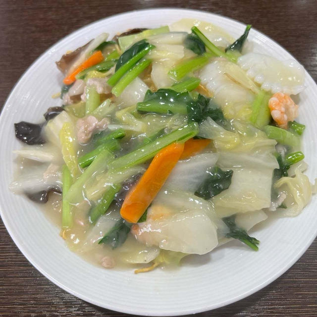 五目あんかけやきそばが580円！　中華食堂 酒香居　神戸市兵庫区湊川公園