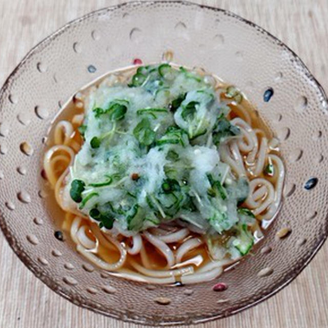 オクラおろし載せぶっかけうどん