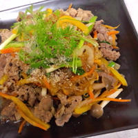 「業務スーパー万能調味料　　焼き肉のタレ」でチャプチェ。