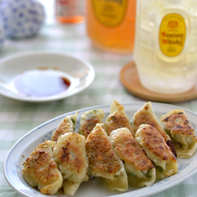 簡単煮こごり入りニラ餃子。スタミナ系おつまみ*角ハイボール