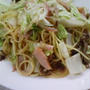 キャベツと酒盗のパスタで一人ランチ