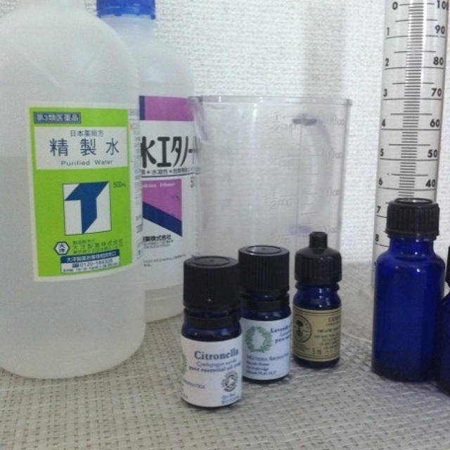 虫よけスプレー　natural insect repellent