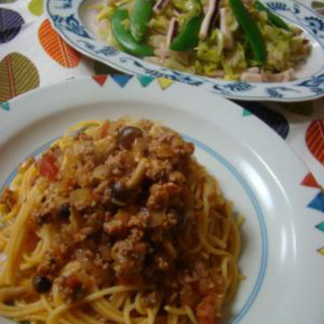 キャベツといかのぺペロンチーノ！といつものミートソースのパスタ！