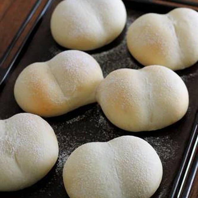 白パンで、2種のサンド