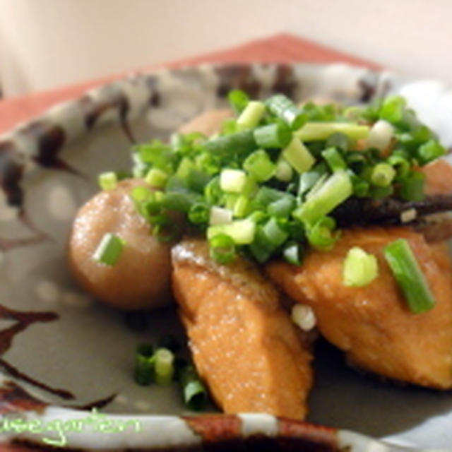☆『里芋と生鮭の煮物』