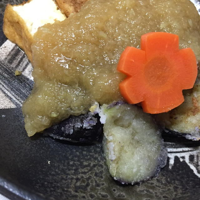 めんつゆでお手軽味付け☆丼にもおすすめ！【揚げ焼きなすと厚揚げのおろしあん】