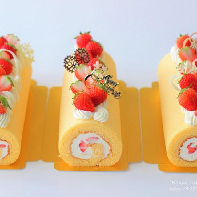 出来上がりのみんなのクリスマスロールケーキ♪
