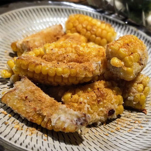 ジャンクな美味しさ！コーンの揚げ焼きタコス味