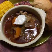 【こどもこはん】お野菜たくさん☆ひんやりボルシチで晩御飯