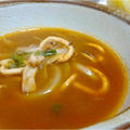 レシピ・イカの旨味が凝縮したピリ辛スープ、イカとタマネギのスープ