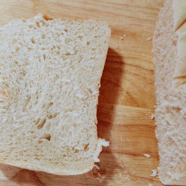 バター不使用のマヨチーズ食パン