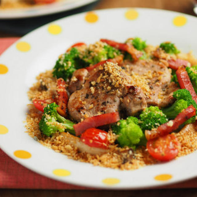 豚ひれ肉のハーブ焼き、チーズパン粉のせ　　スパイスブログ更新