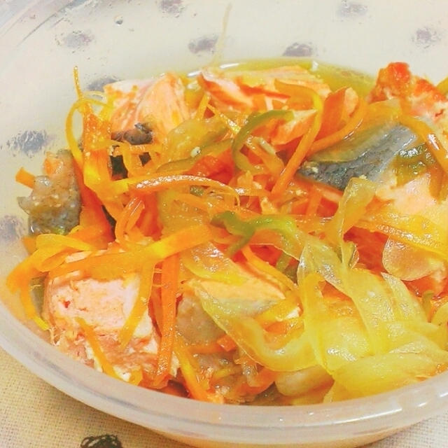 ＊レンジで簡単☆鮭の南蛮漬け＊