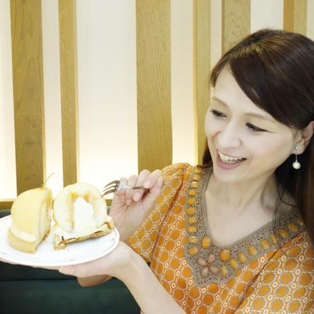 桃・もも 丸ごと★名古屋 Patisserie Chez KOBE （シェコーベ）桃タルト