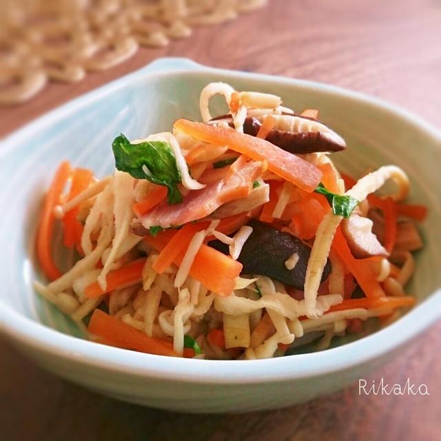 ベーコンとセロリ入り♪切り干し大根の炒り煮