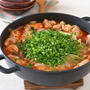 鶏肉と白菜のごまトマト鍋。【白菜1/4使い切り・トマト缶使い切り】