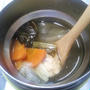鍋キューブレシピ　鶏団子とたっぷり野菜のスープ