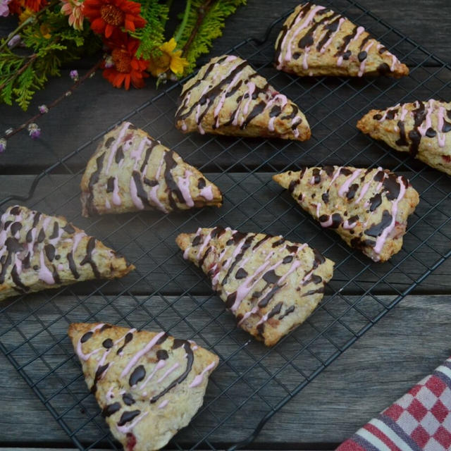 Strawberry Scones ストロベリースコーン