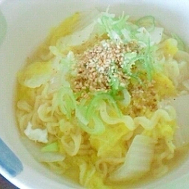 白菜たっぷり塩ラーメン