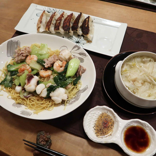 ”ハロウィン”の日に海鮮餡かけ焼きそばの晩ご飯♪