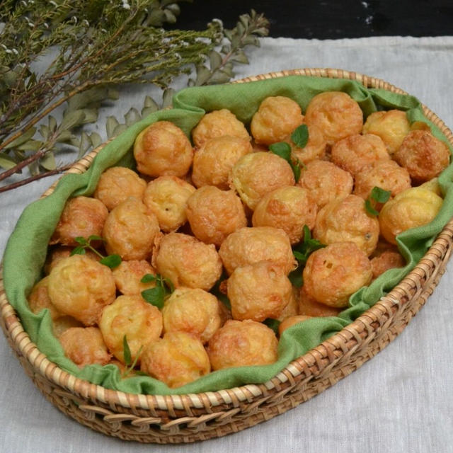 Gougères グジェール