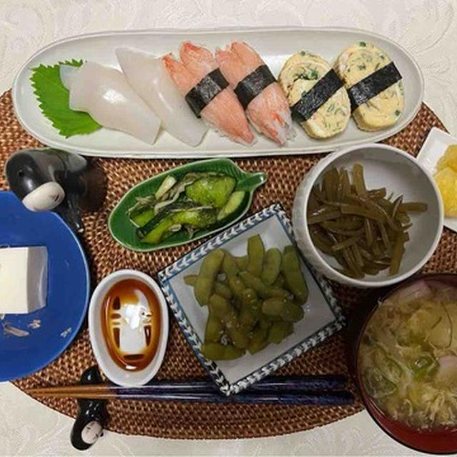 フェイク寿司の晩ご飯