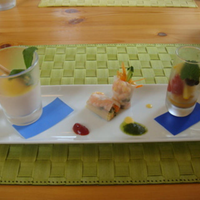 ＵＮ　ＣＡＦＥ　ＤＥ　ＬＡＢＯＵＲ　(ラブール)