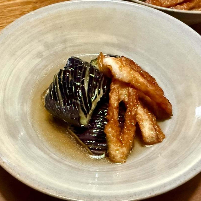 茄子の揚げ浸し！  夏の総菜の代表ですね