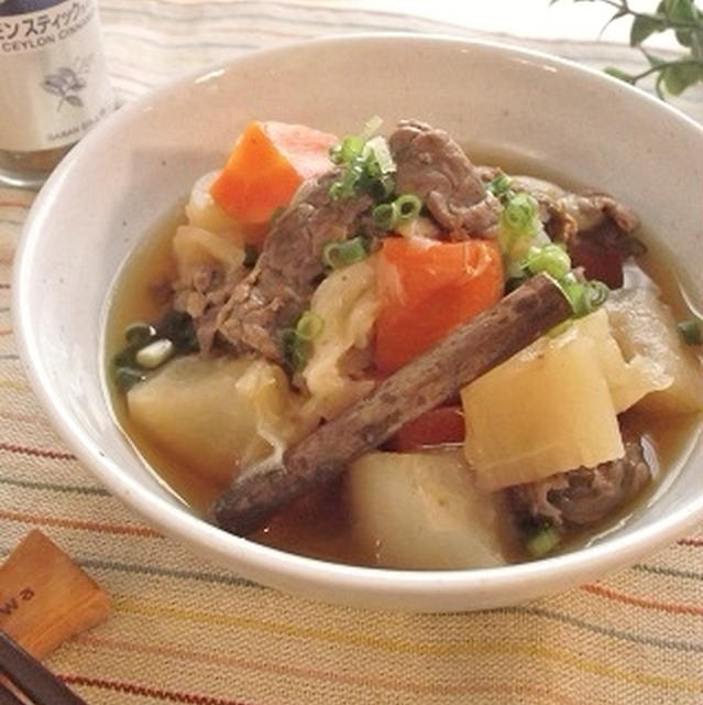 圧力鍋で♪根菜と牛肉のシナモン醤油煮　☆スパイス大使☆