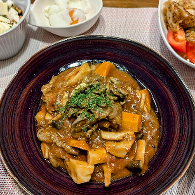 秋野菜ときのこのハッシュドビーフ