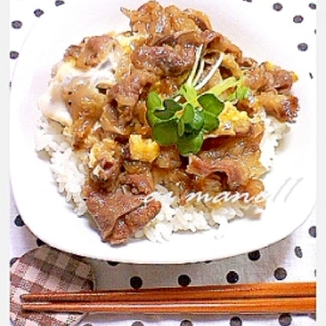 カルビの卵とじ丼